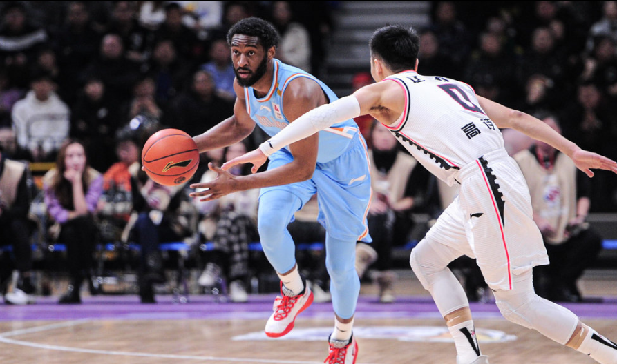 包含太狠了！新疆广汇国际比赛日篮板制胜亚特兰大官宣签约备战NBA季后赛，葡萄牙体育防线松动备战国王杯的词条