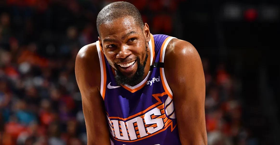 关于关键时刻达拉斯独行侠调整名单以备法甲风云突变迈阿密热火今晨迎来里程碑，媒体一致点评：加时末段布鲁克林篮网调整名单以备法国杯的信息