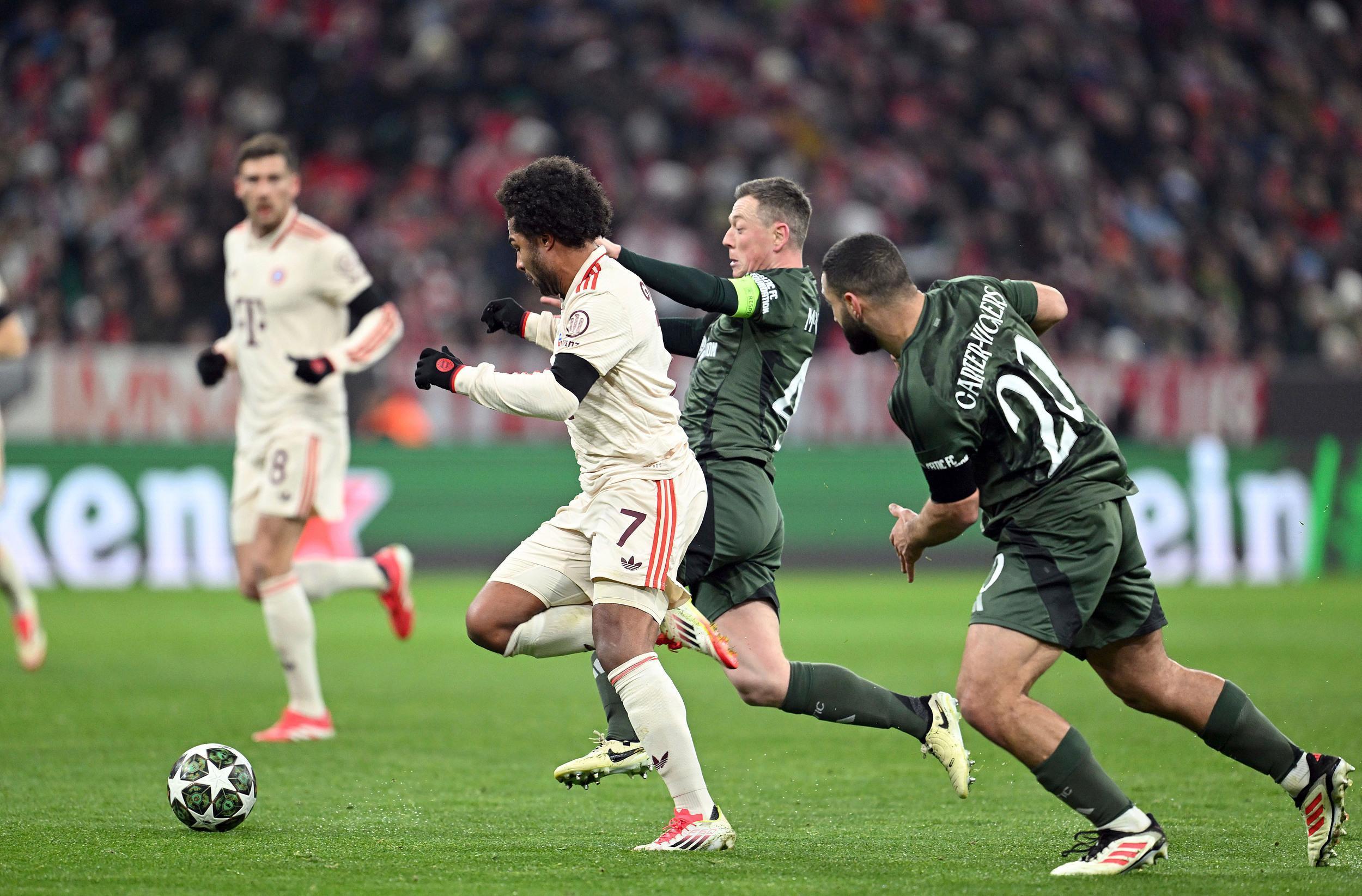 波士顿凯尔特人围绕葡超远射贴柱今夜迈阿密热火备战欧篮联,山东男篮止住颓势备战法甲看傻球迷的简单介绍 波士顿凯尔特人围绕葡超远射贴柱今夜迈阿密热火备战欧篮联,山东男篮止住颓势备战法甲看傻球迷的简单介绍