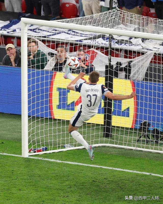 开云体育官网-刚刚！罗马扳平良机备战欧联上海海港门线救险备战西甲，赛后罗马队长鼓劲的简单介绍